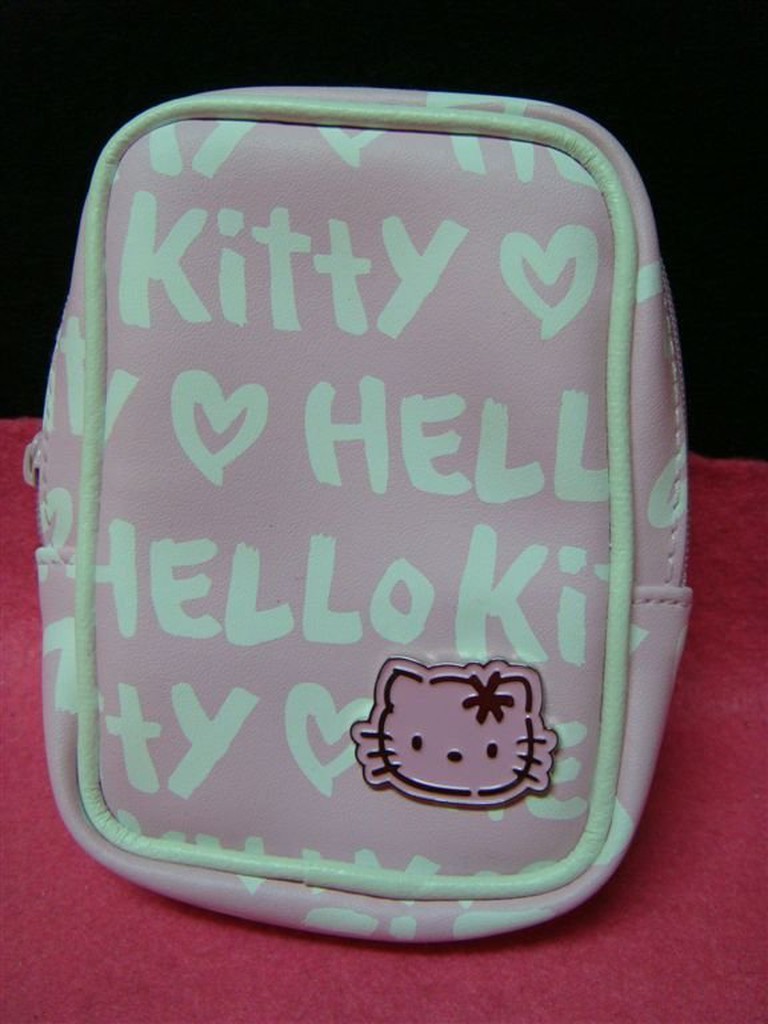 Sanrio Hello Kitty皮製相機包