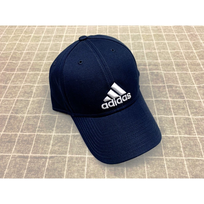 dt8563 adidas