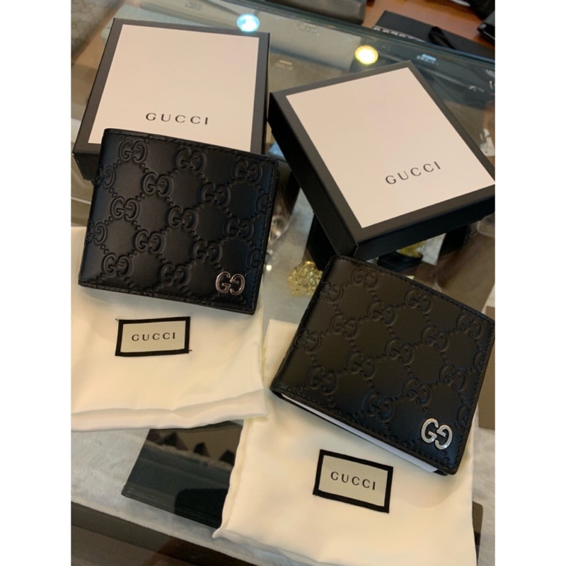 Limit精品✔️Gucci 經典黑色老花壓紋滿版Logo搭配銀扣Logo設計 男款 內裏八卡 零錢袋 短夾 皮夾 預購