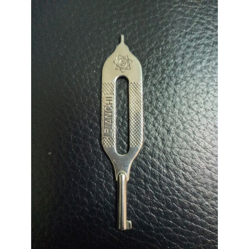 美國原裝進口沙法利蘭 制式 警用 手銬鎖匙、鑰匙，沙法利蘭高的美國品牌