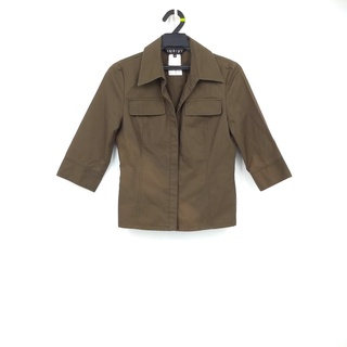 211104日本製INDIVI橄欖綠七分袖襯衫38上衣二手 顏色不均
