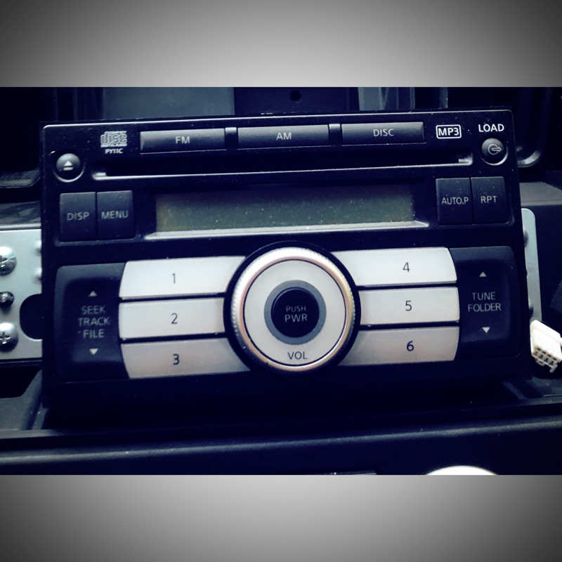 原廠tiida 7吋車用音響廣播cd Mp3 蝦皮購物