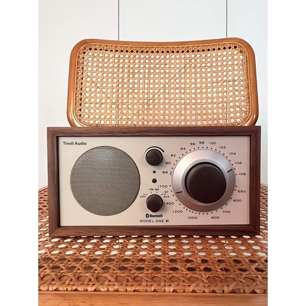 近全新 Tivoli Audio Model One BT AM/FM 藍牙收音機喇叭 胡桃木紋