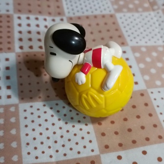 snoopy 史努比 麥當勞 soccer 足球 玩具 公仔