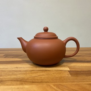 [Chengyuan***]臺灣製造♦️薄胎 朱泥 鴿嘴 水平壺 標準壺 容量：約300cc