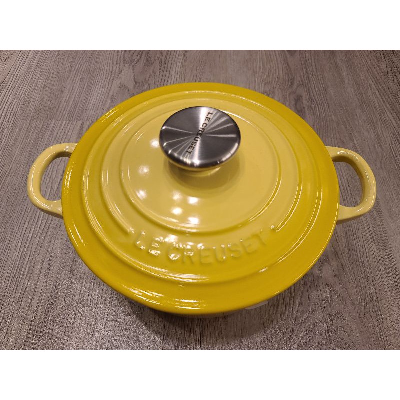 Le Creuset 18公分圓形鑄鐵鍋  燉鍋 滷鍋 湯鍋 產地法國