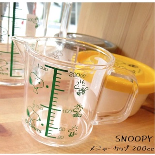 現貨【霜兔小舖】日本製 SNOOPY 史努比 量杯200/ 600cc 烘焙量杯 料理杯 烘培器具 透明計量杯 日本代購