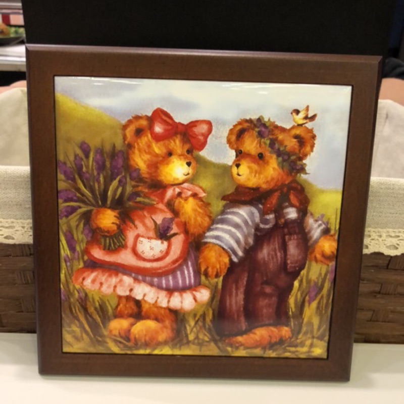 《齊洛瓦鄉村風雜貨》LUKY MALLARD 磁磚木框隔熱墊 隔熱鍋墊 掛飾 - 泰迪熊系列