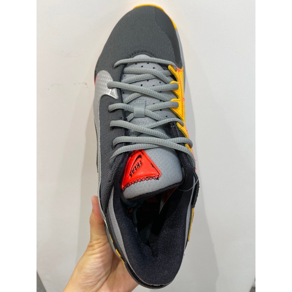 Nike ZOOM FREAK 2 EP 男 籃球鞋 字母哥二代 緩震 穩定 氣墊 靈敏 灰黑黃 CK5825-006
