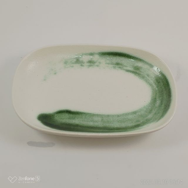 【HP瓷器】現貨  日本製 土崎市 美濃燒  5.5吋 抹綠手彩繪方盤  多用盤