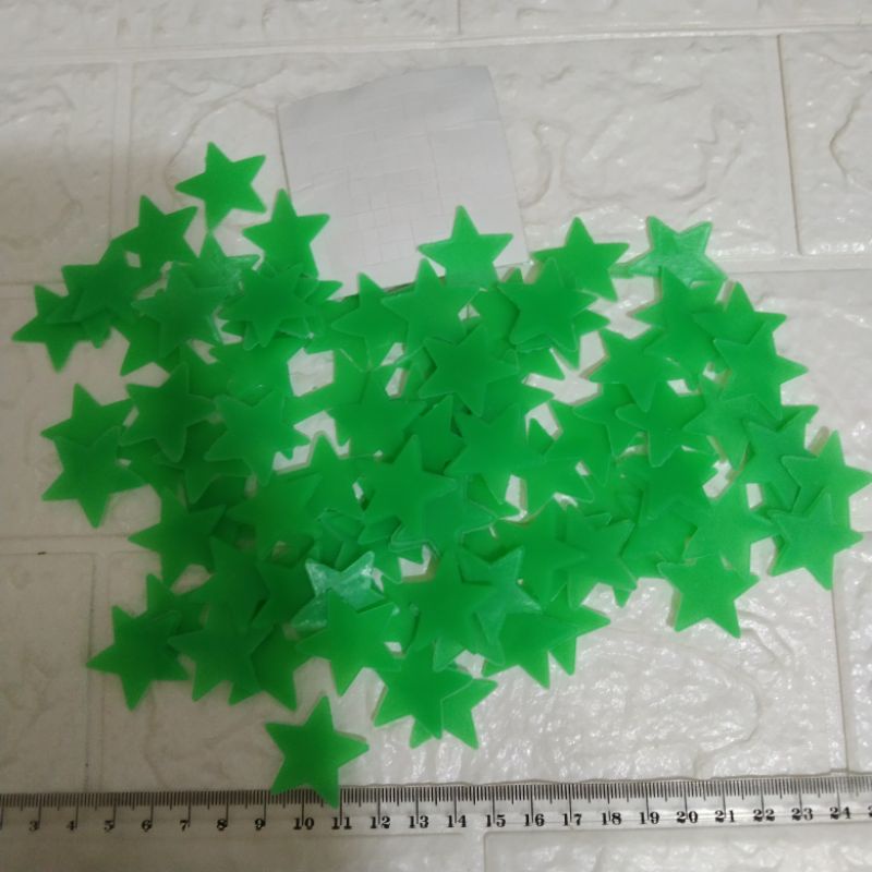 全新 台灣 現貨 3公分 裝飾 星星 100入裝 含 雙面 泡棉膠 100粒 綠色 星 星空 牆飾 天花板 貼