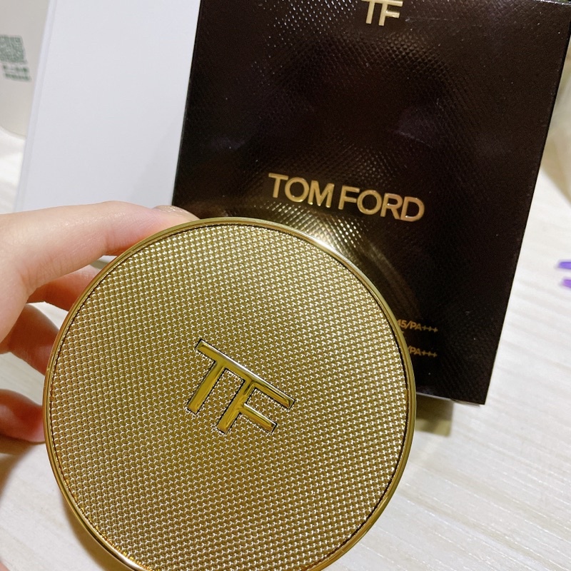 二手 TOM FORD最上鏡奢華時尚氣墊粉餅 色號0.3 ivory silk