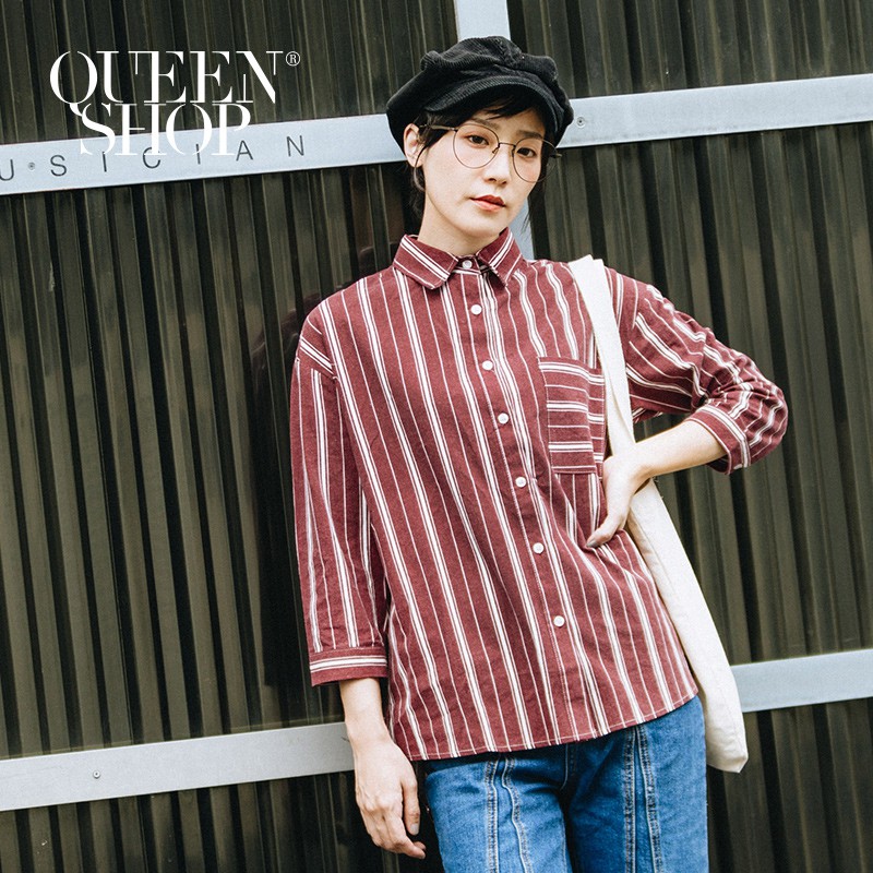 QUEENSHOP 【01022771】粗細條單口袋襯衫 兩色售 S/M＊預購＊