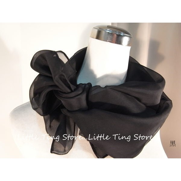 Little Ting Store:華麗典雅素面絲巾黑或白方形絲巾 絲中方巾/可搭配絲巾圍巾披肩頭巾髮帶 3色 售完停產