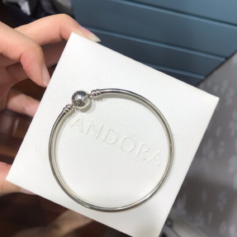 Pandora硬式手環