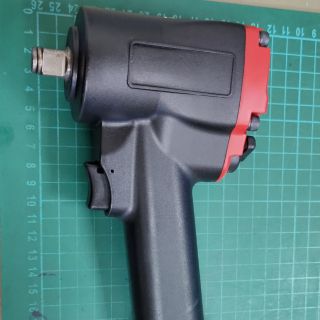 Air Impact wrench 1 / 2 "魔奇小鋼砲 （四分氣動板手）輕量化大扭力