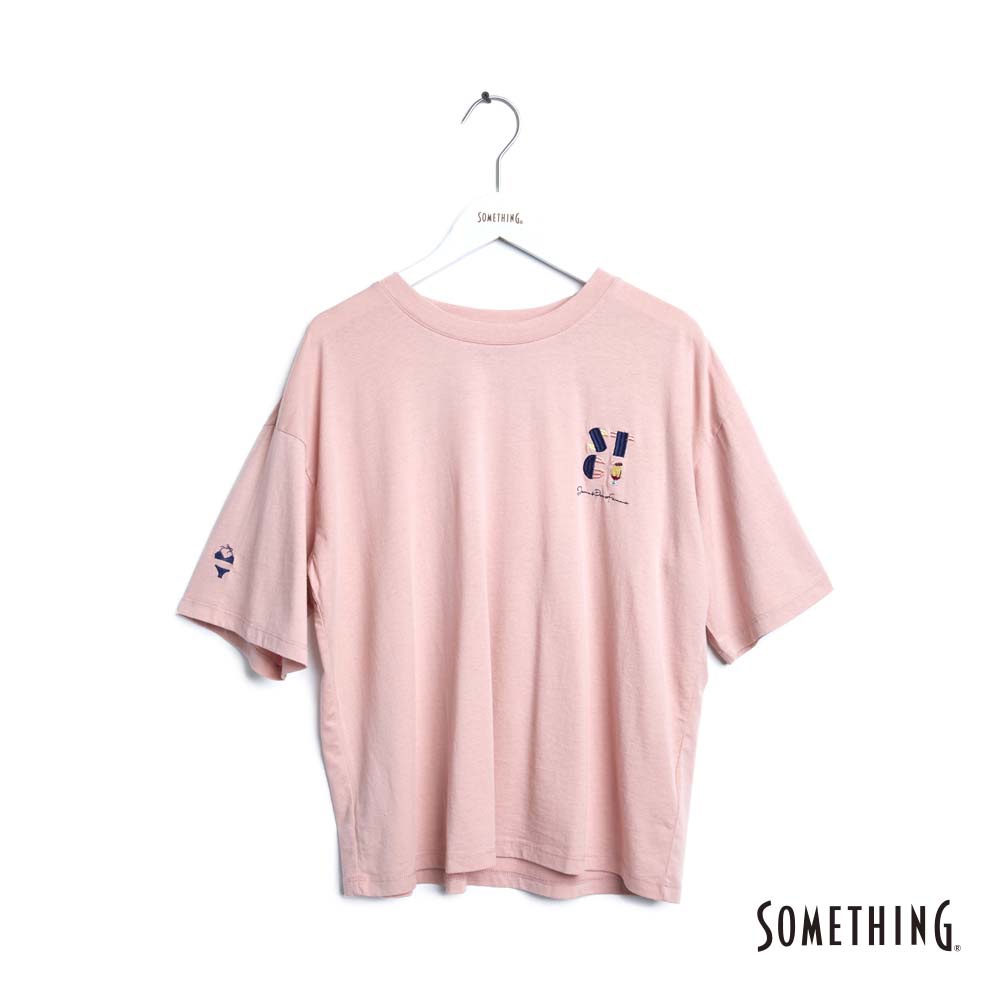 SOMETHING 雞尾酒繡花短袖T恤(珊瑚紅)-女款