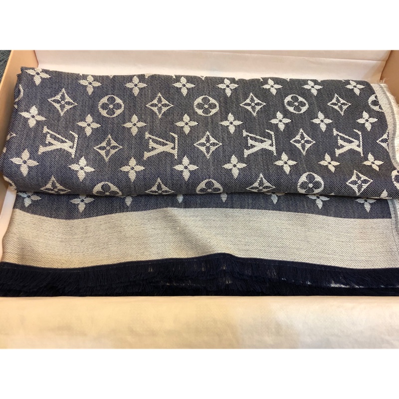 LV Louis Vuitton 丹寧色 圍巾 披肩 全新 有台灣購證