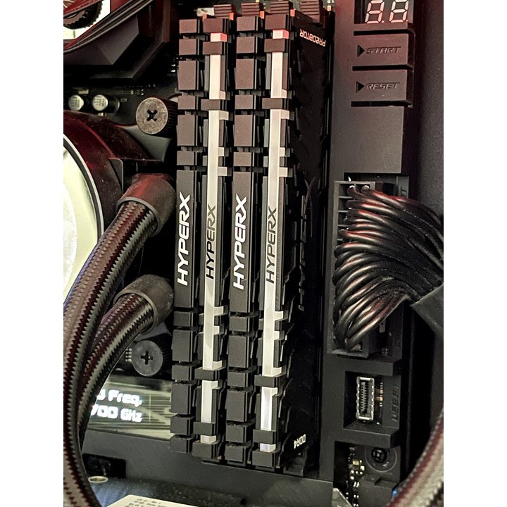 RAM RGB HyperX Predator RGB DDR4 3200 8GBx2