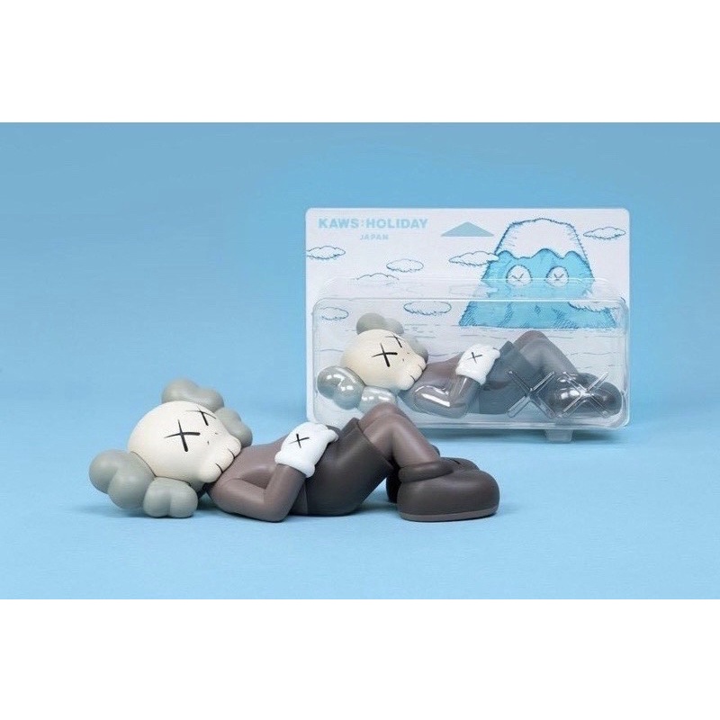 KAWS Holiday Japan 日本 富士山 公仔 咖啡色