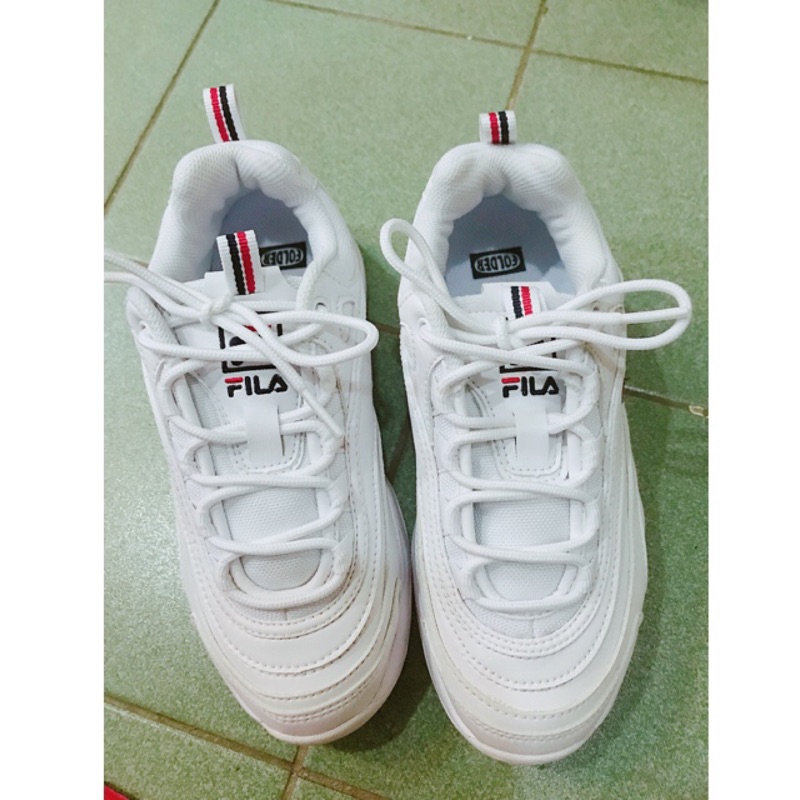 FILA 白色運動鞋