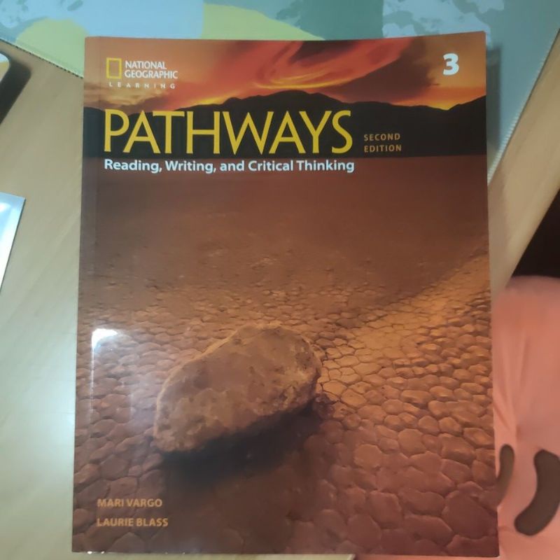 Pathways 3 Reading, Writing, and Critical Thinking 2/e大學英文課本