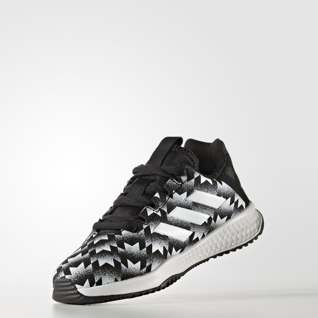 【Z.U SHOES】大童鞋/女鞋~ADIDAS Rapida TUrf MUFC K 曼聯聯名 BY2667 黑白色