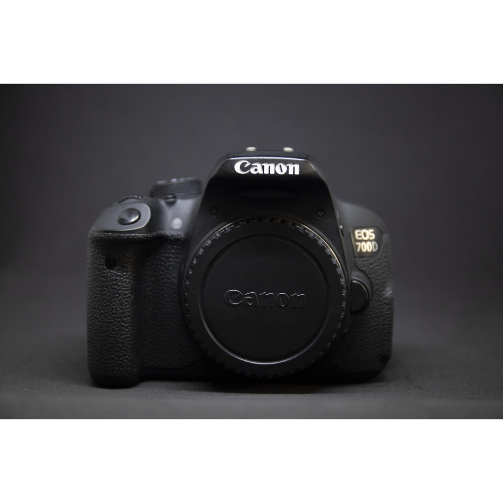 二手八成新出售 Canon EOS 700D+EF-S 18-55mm IS STM 新手攝影 入門機 入門最佳選擇