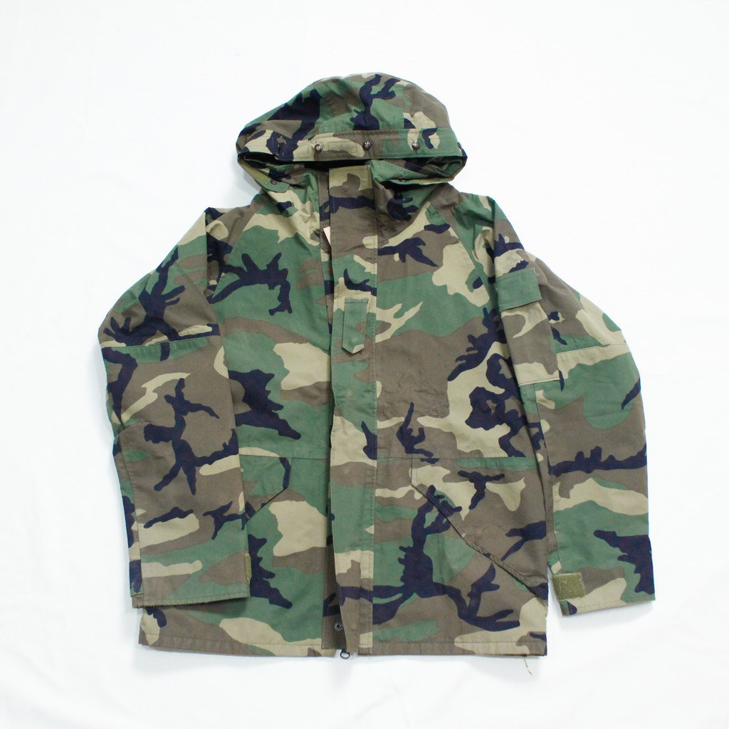 〔古著〕美軍公發 ECWCS PARKA Gore-Tex 極地防寒外套 / 林地迷彩 / M-R