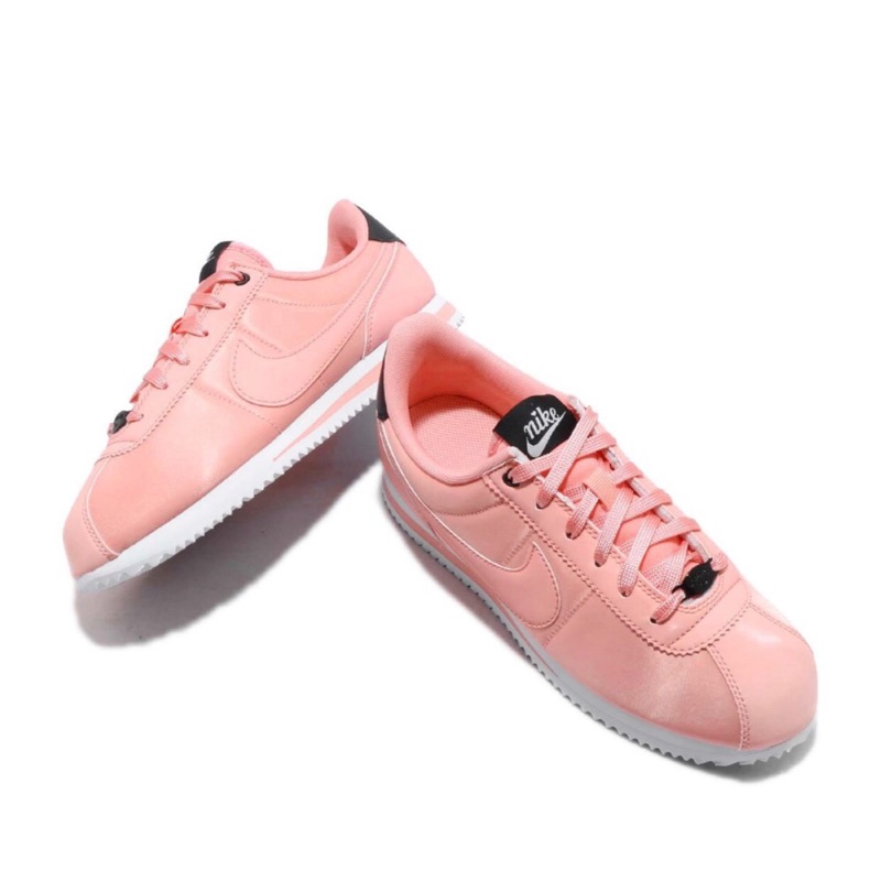 nike cortez basic txt vday