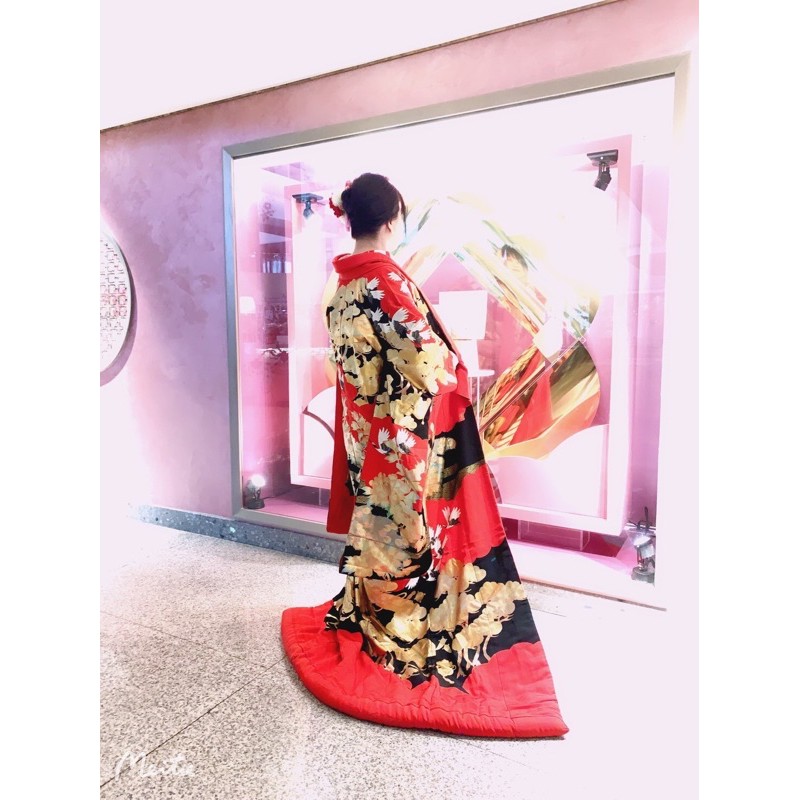 日本和服 正絹色打掛紅色 金色 黑色高級品特價品 蝦皮購物