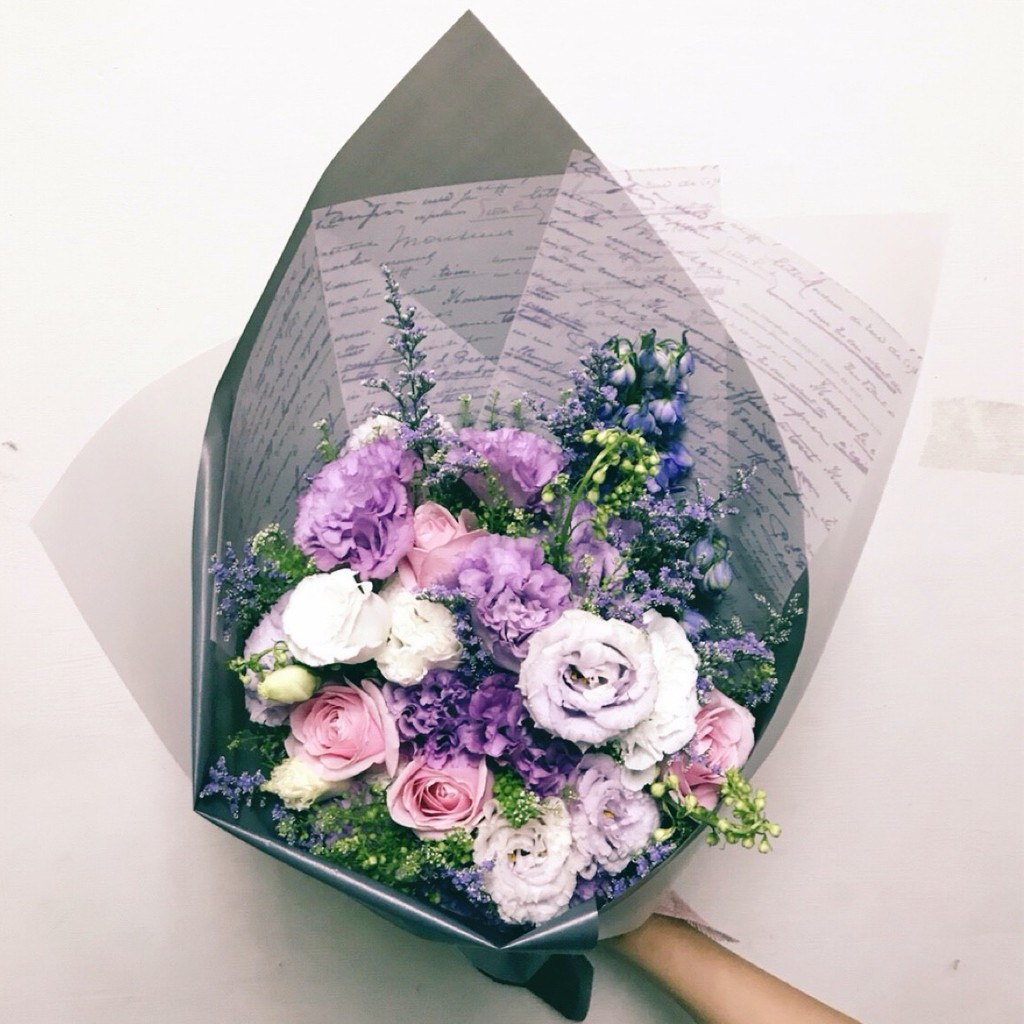 培朵flower 婉約系淡紫白花束 但紫白粉綠 ｌ號 花束求婚花束客製花束 蝦皮購物