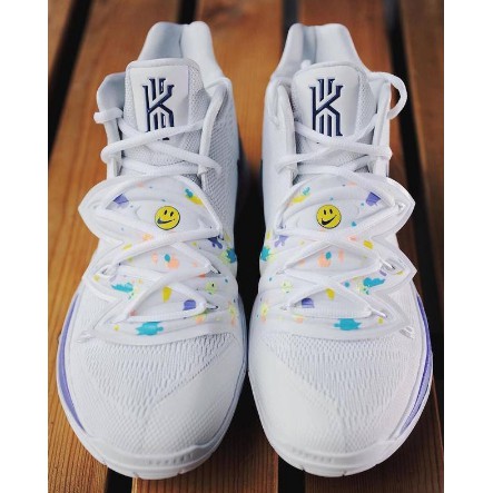 kyrie 5 youth basketball shoes