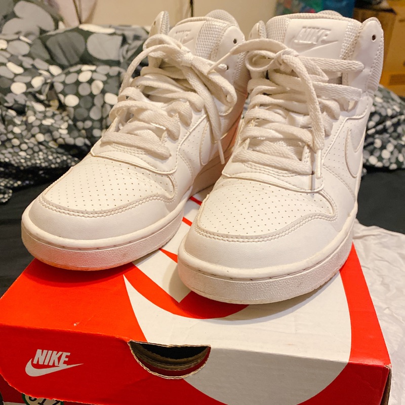 nike court borough mid 44