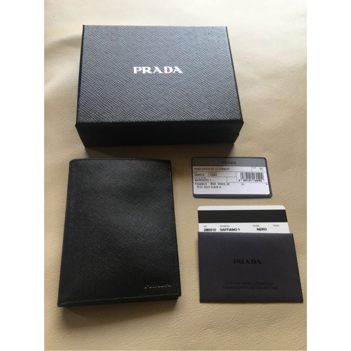 全新正品 Prada 直立 8卡 防刮 黑色 八卡 短夾 皮夾