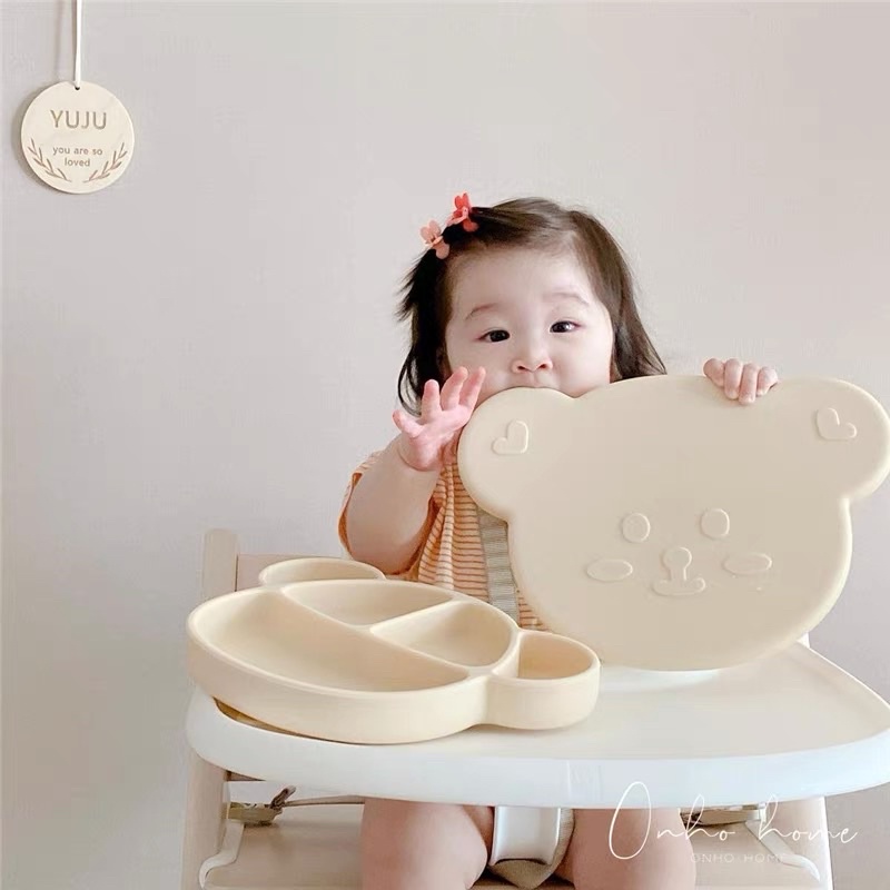 現貨·韓國小熊餐盤▪️DTD🇰🇷嬰幼兒用品 小熊分隔吃飯餐具 卡通防摔副食品碗 兒童餐具 吸盤蓋子