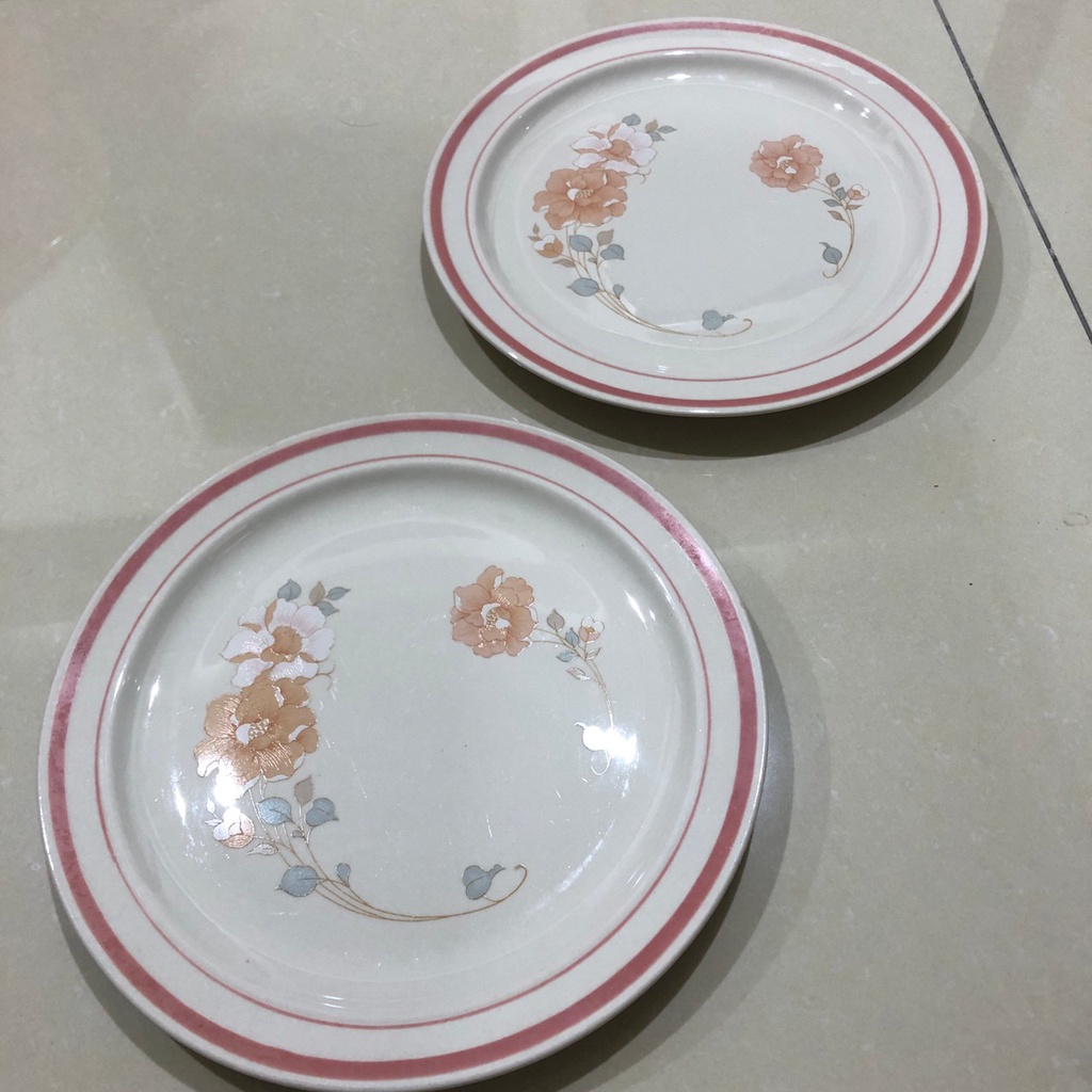 ROYAL 花 餐盤 盤子 盤 菜盤 煮飯 煮菜 器皿 平盤 可微波 微波爐適用 英國 英國設計 花 粉色 經典 貴氣