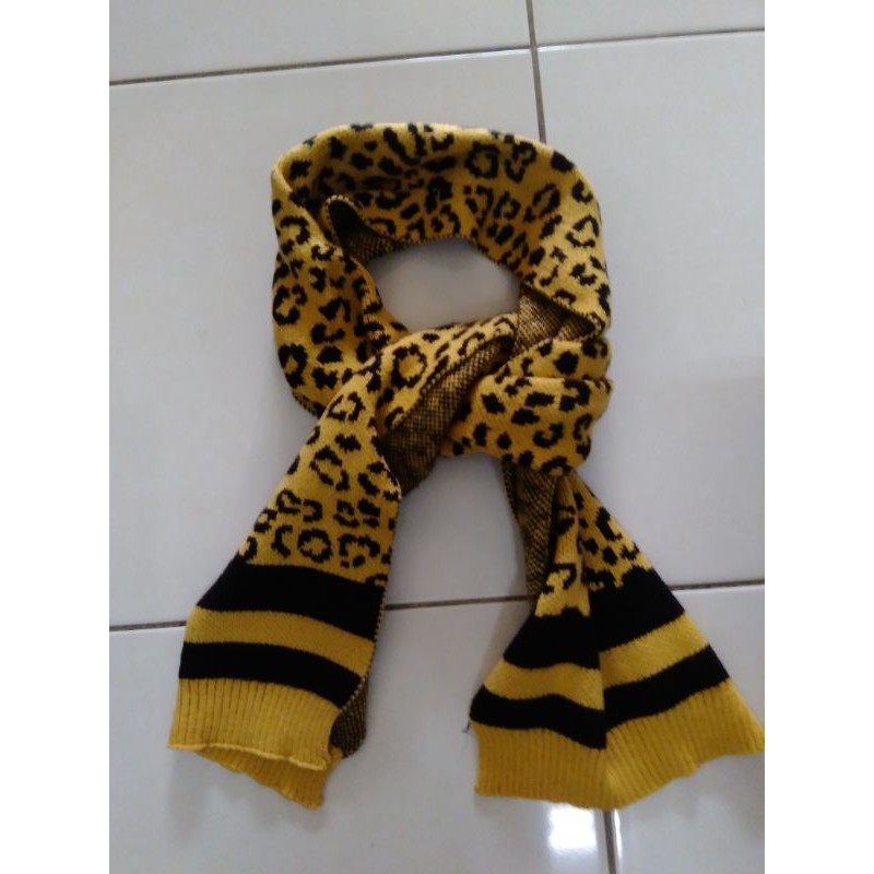 zara inditex 黃色豹紋圍巾