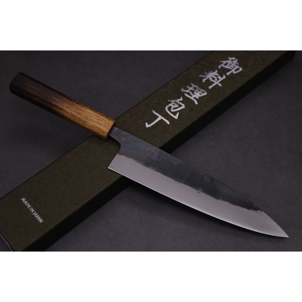 💖 初心 💖【青二鋼 (會銹) 黑打 黑伸漆柄 和牛刀 21cm】日本 廚房刀具  八煌刃物