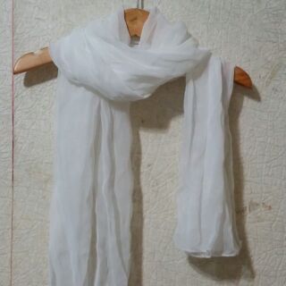 純白透膚絲巾