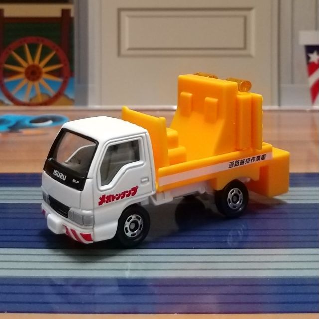 Tomica 多美現場變形稀有特殊建設車輛isuzu 道路維持作業車自走式標識車 蝦皮購物