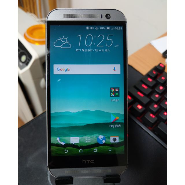 HTC One M8(2G/32G)灰色 5成新瑕疵-附盒裝低價出售