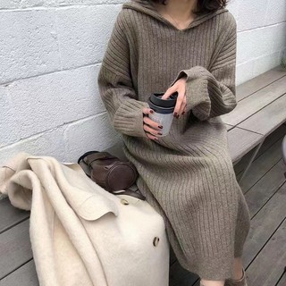 杏卡現貨秒出♥️【JinG】網紅款*法式連帽針織連身裙♥️寬鬆版型 親膚 一件搞定 坑條設計 過膝長裙 長袖洋裝 V