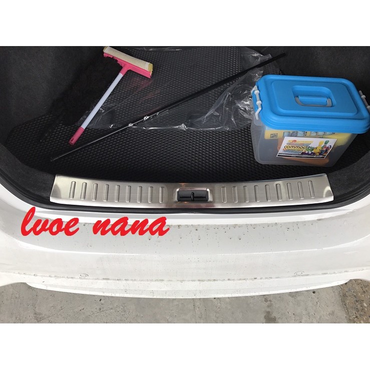[[娜娜汽車]]日產 2014 Nissan Super Sentra aero 專用 後箱內置後護板