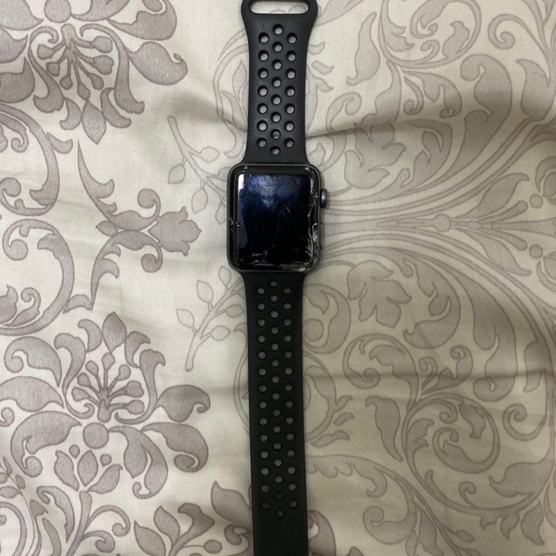 Apple Watch 3 42mm 限定F大下標