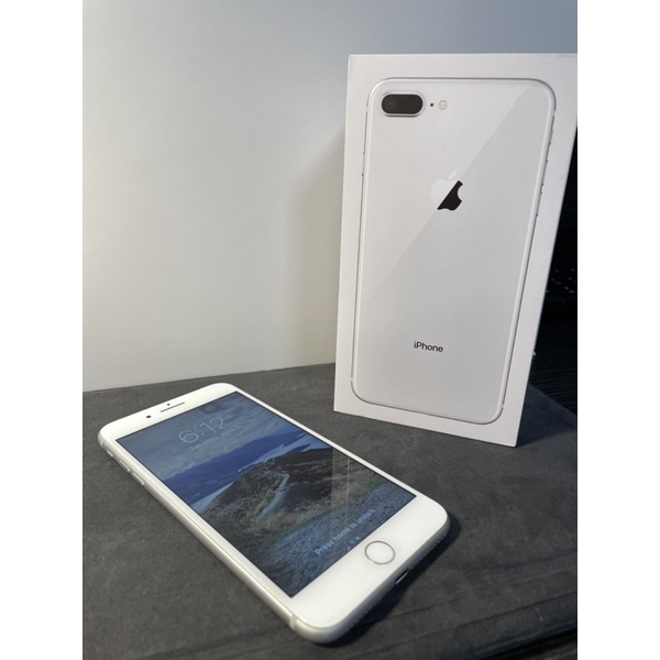 iPhone 8 Plus Silver 64GB 二手 附電源&amp;全新耳機