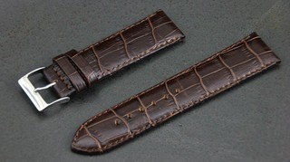 22mm-替代 armani 萬寶龍原廠表帶。抗過敏,咖啡色皮底皮面錶帶壓鱷魚皮紋,不鏽鋼錶扣