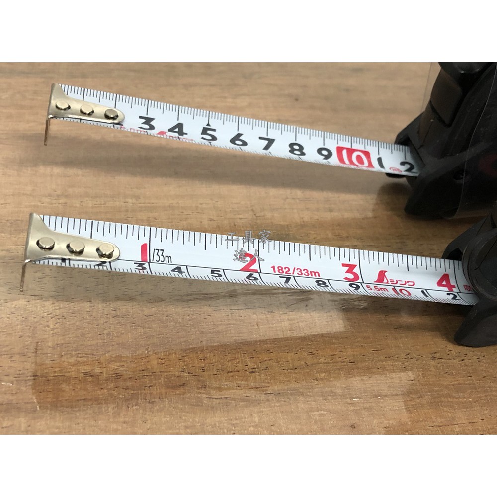 「工具家達人」日本鶴龜 企鵝 SHINWA 捲尺 雙面尼龍捲尺 台尺 公分 測量工具 自動捲尺 80862