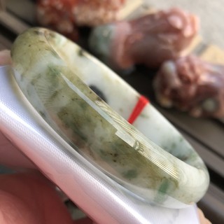 圈口62.0~【AH 013】(附中國A貨證書)冰糯種 飄花 A貨翡翠/緬甸玉手鐲~【古風糖心 出品】不議價