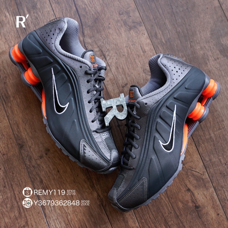 R’代購 Nike Shox R4 Anthracite Total Orange 彈簧鞋 灰橘紅 104265-054
